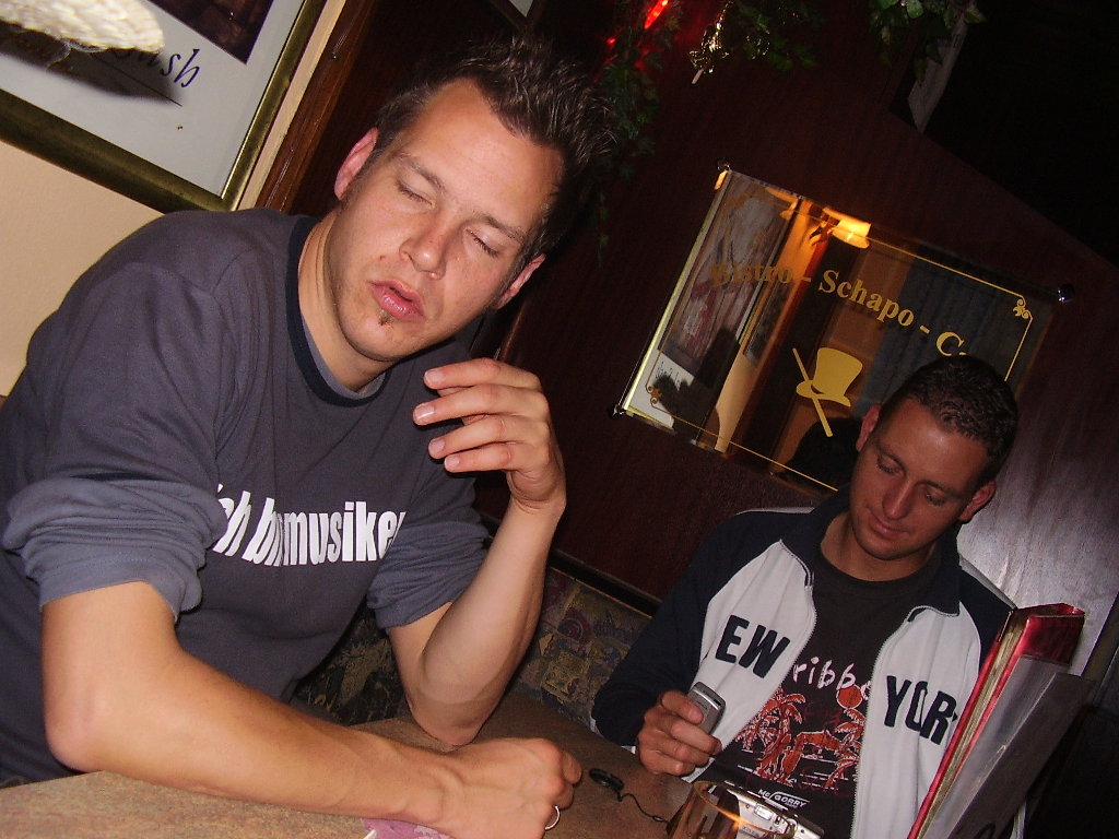 Image 44 of 77  -  168 kB